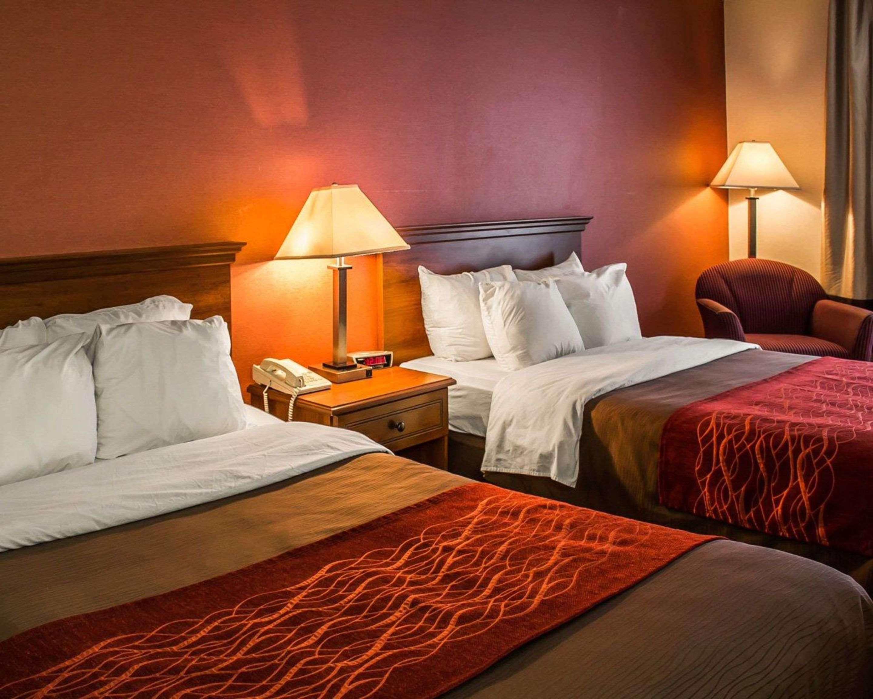Quality Inn East Liverpool Eksteriør bilde