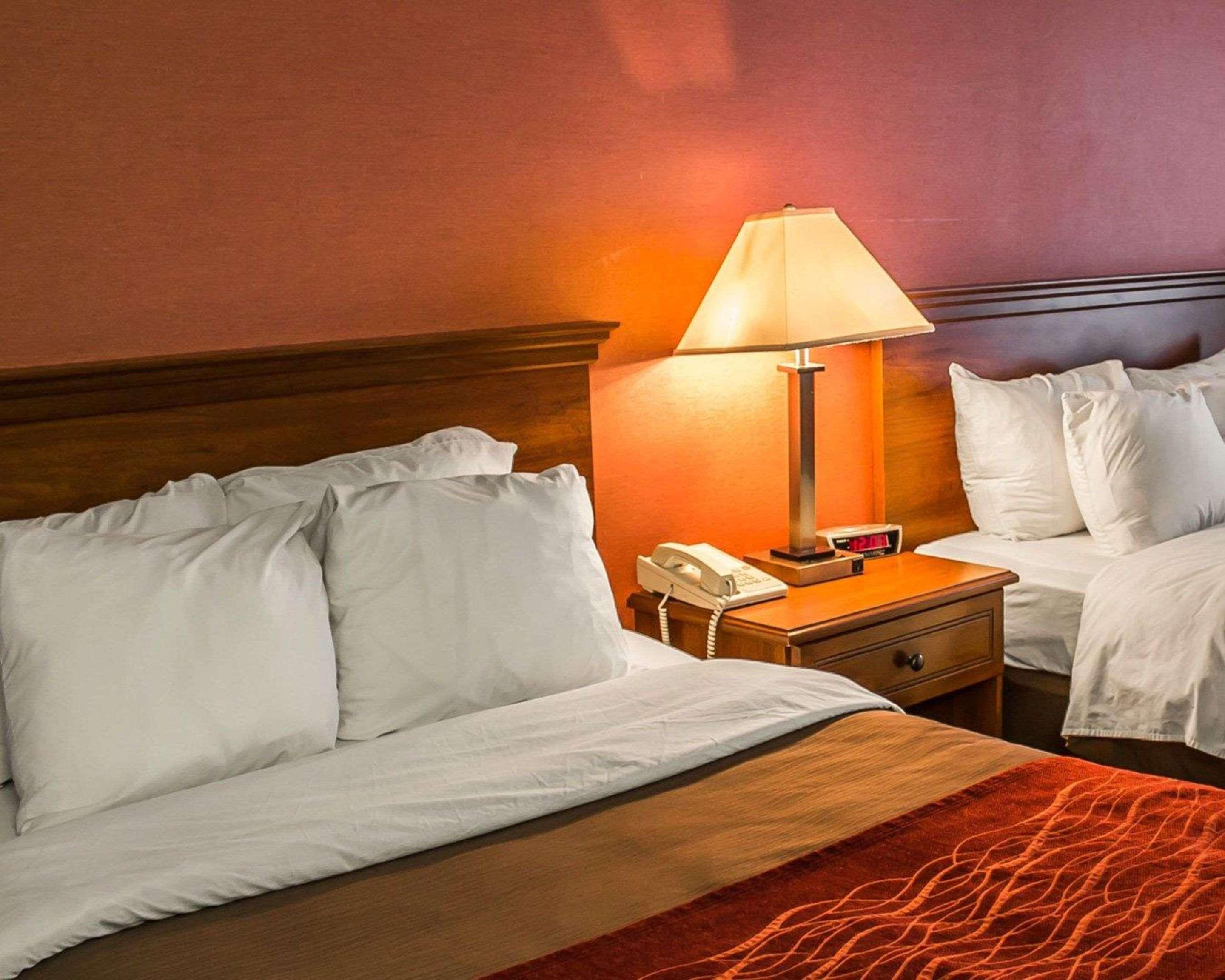 Quality Inn East Liverpool Eksteriør bilde