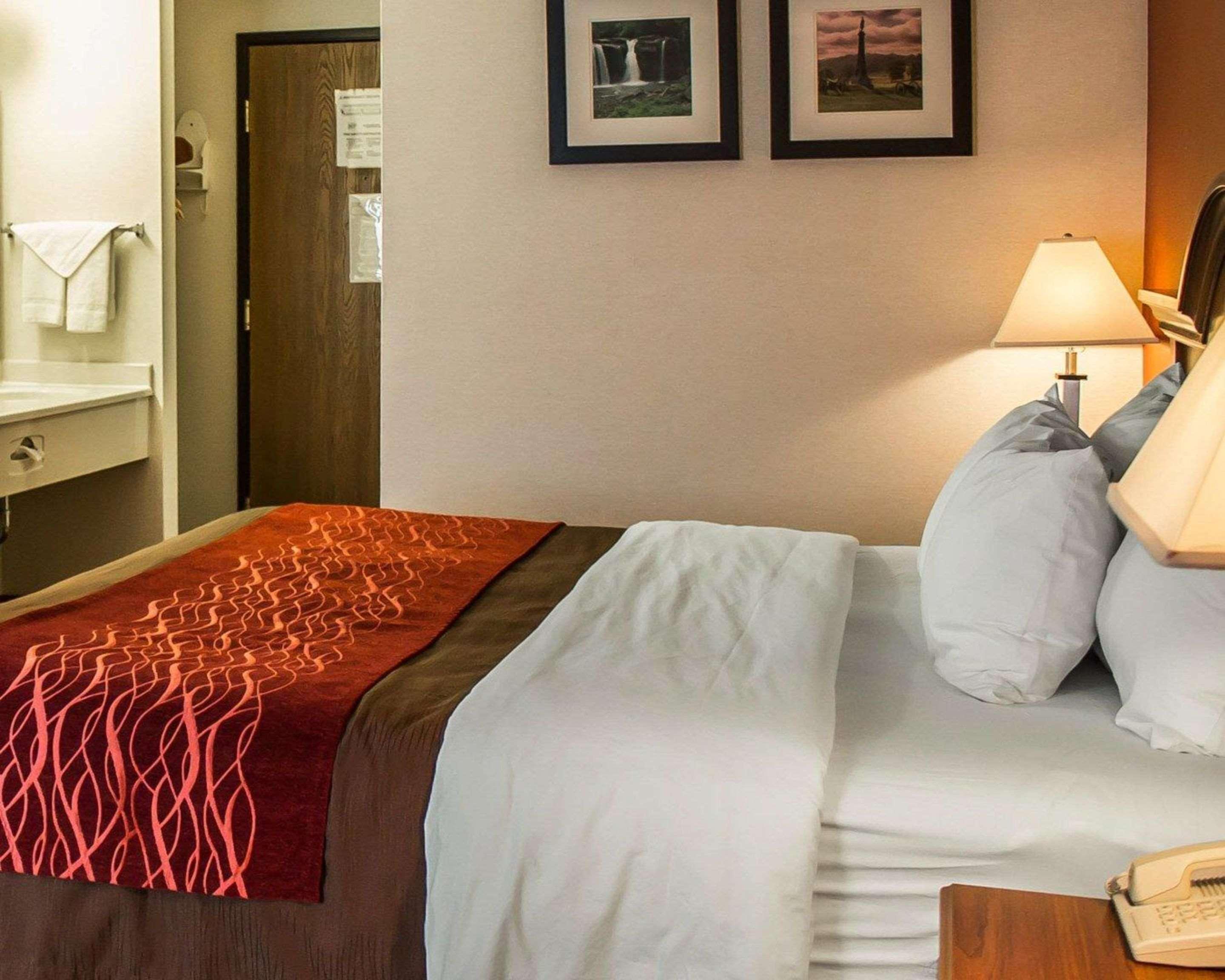 Quality Inn East Liverpool Eksteriør bilde