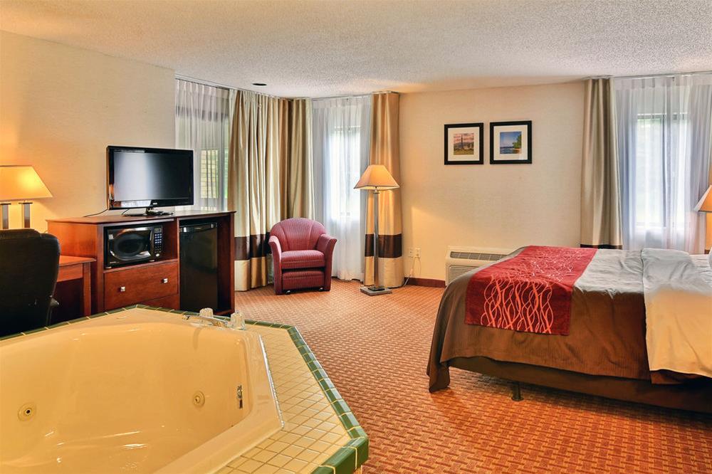 Quality Inn East Liverpool Eksteriør bilde