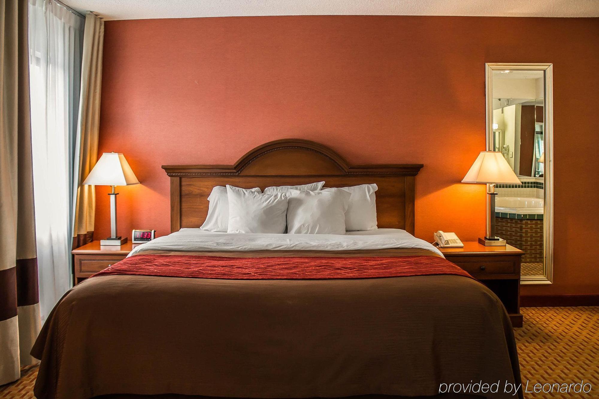 Quality Inn East Liverpool Eksteriør bilde